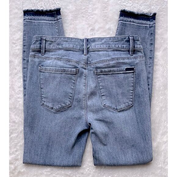 White House Black Market WHBM Released-Hem Skinny
Ankle Jeans, Size 4 - Picture 14 of 16